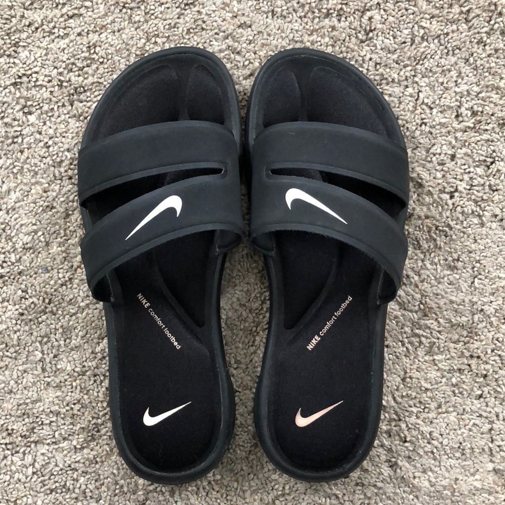 Nike slides